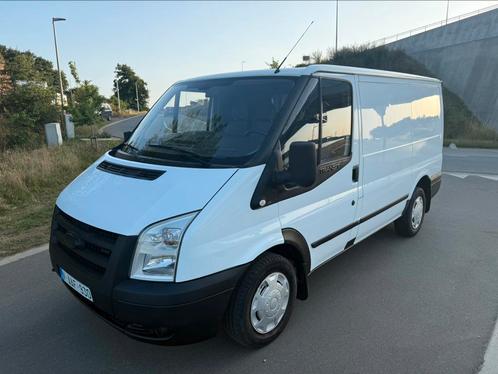 Ford transit 2.2tdci 3plaats lichte vracht trekhaak goedesta, Auto's, Bestelwagens en Lichte vracht, Bedrijf, Trekhaak, Ford, Ophalen