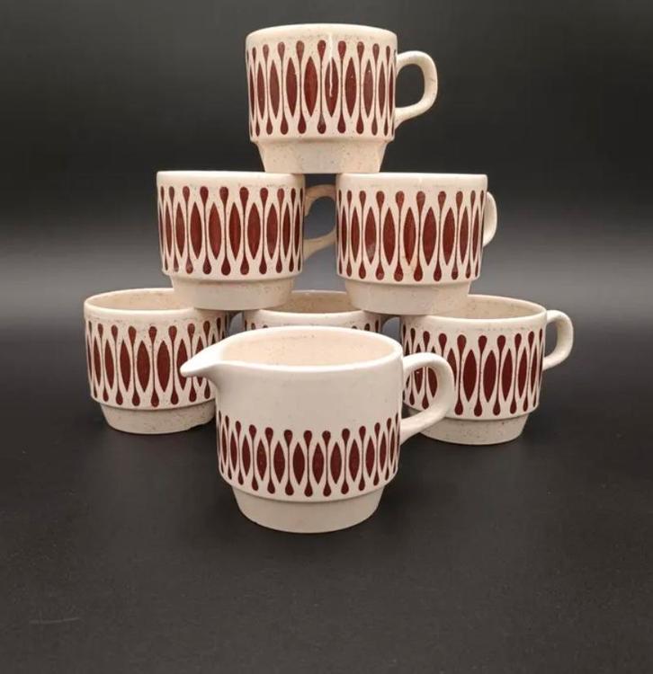 Biltons theekopjes retro bruin patroon, inclusief melkkan, Antiek en Kunst, Antiek | Servies los, Ophalen