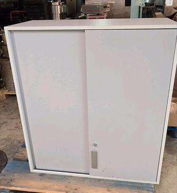 Armoire superposable  beschikbaar voor biedingen