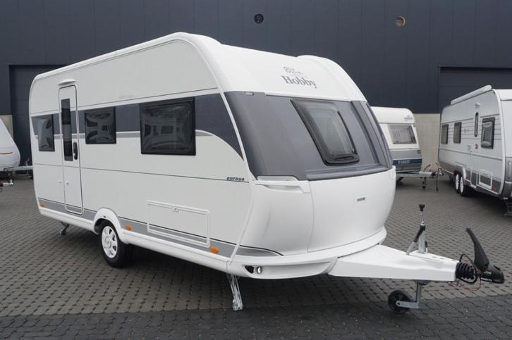 Nieuwe 3pers.Hobby met 2x1p bed, rondzit, Caravans en Kamperen, Caravans, Bedrijf, tot en met 3, Rondzit, Hobby, Koelkast, Reservewiel