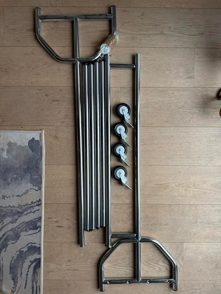 Portant à roulettes, Enlèvement, Avec roues, Comme neuf