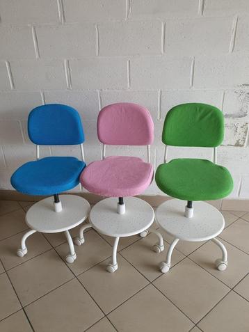 Kinderstoelen beschikbaar voor biedingen