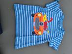 wit-blauw gestreept t-shirt met auto, CA, 110, Kinderen en Baby's, Kinderkleding | Maat 110, Ophalen of Verzenden, Zo goed als nieuw