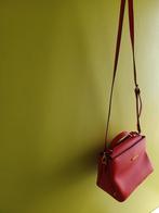 Sac à bandoulière ou sac à main rouge, Bijoux, Sacs & Beauté, Sacs | Sacs à bandoulière, Utilisé, Enlèvement ou Envoi