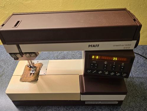 Naaimachine van het merk Pfaff, Hobby en Vrije tijd, Naaimachines en Toebehoren, Gebruikt, Naaimachine, Pfaff, Ophalen of Verzenden