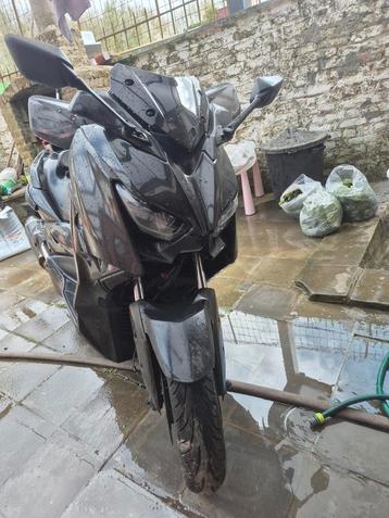 Xmax 400 abs full Black, Enlèvement, Comme neuf