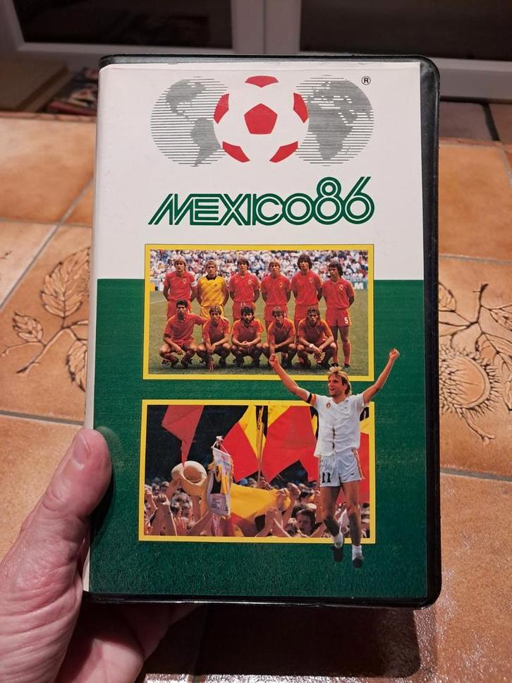 Cassette van de VHS Mexico Rode Duivels uit 1986, Cd's en Dvd's, VHS | Documentaire, Tv en Muziek, Zo goed als nieuw, Documentaire