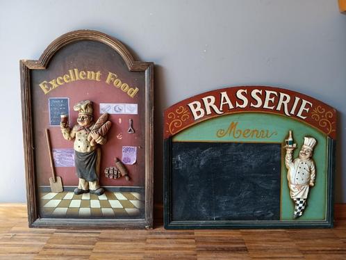 2 brasserie borden in hout, Antiek en Kunst, Curiosa en Brocante, Ophalen of Verzenden
