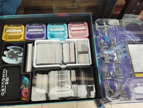 ISS vanguard + lost fleet, Hobby en Vrije tijd, Gezelschapsspellen | Bordspellen, Gebruikt, Een of twee spelers, Drie of vier spelers
