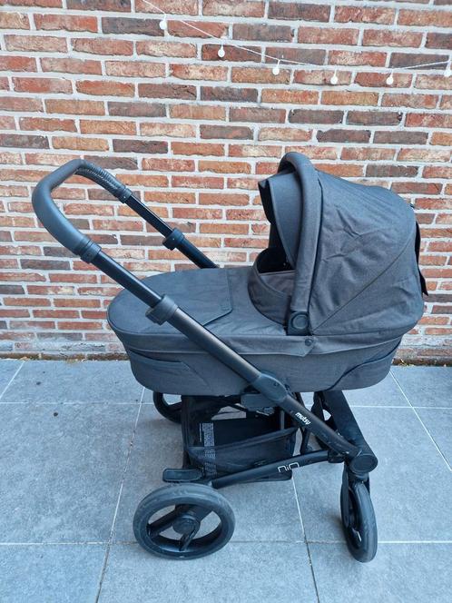 Kinderwagen 3 in 1 - volledige set - mutsy nio black/grey, Kinderen en Baby's, Kinderwagens en Combinaties, Zo goed als nieuw