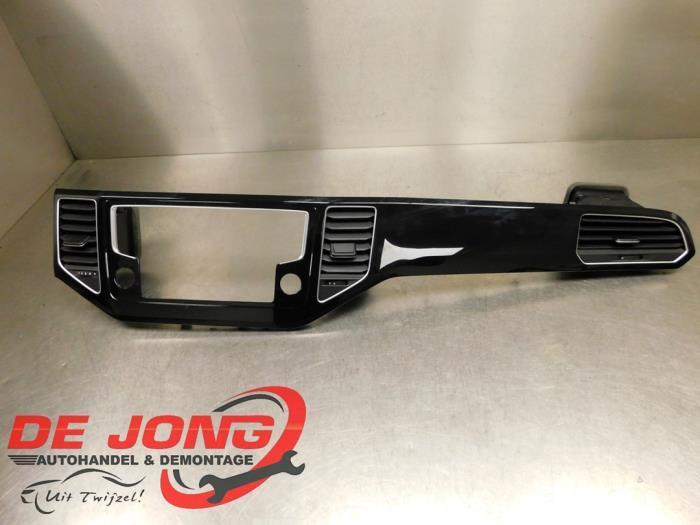 Dashboard sierlijst van een Volkswagen Golf Sportsvan, Auto-onderdelen, Dashboard en Schakelaars, Volkswagen, Gebruikt, 3 maanden garantie