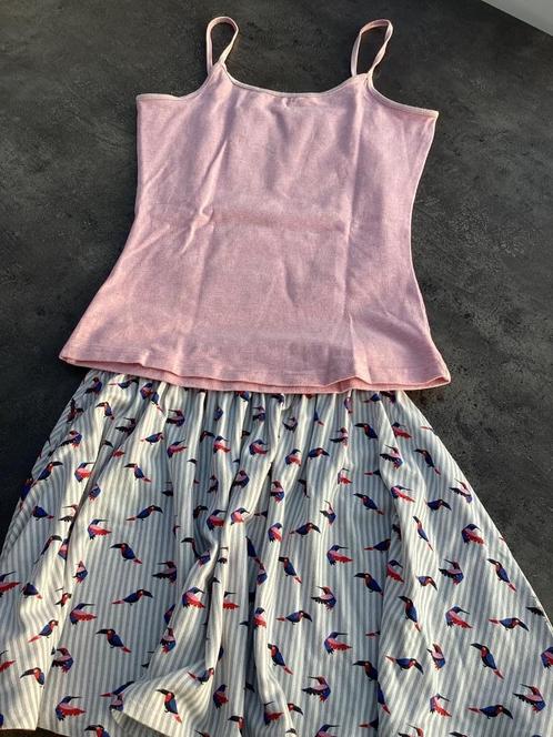 Jupe et tee-shirts 10 ans, Kinderen en Baby's, Kinderkleding | Maat 134, Zo goed als nieuw, Meisje, Jurk of Rok, Ophalen