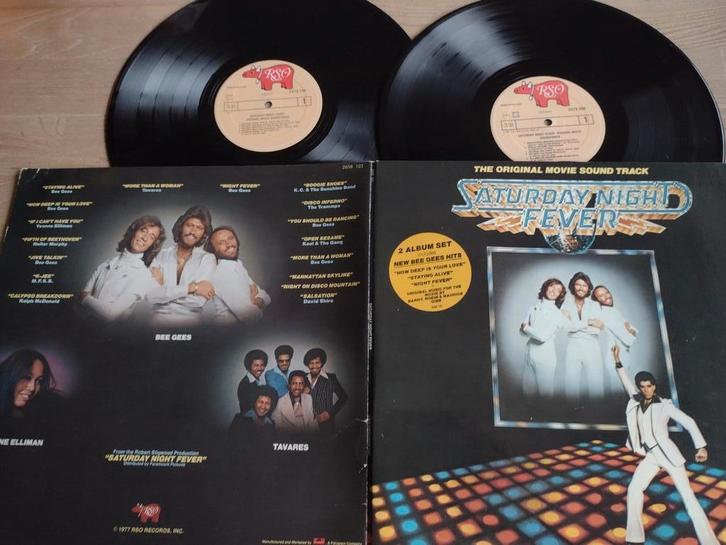 2LP: SATURDAY NIGHT FEVER (BEE GEES) Disco 1977, Cd's en Dvd's, Vinyl | Pop, Zo goed als nieuw, 1960 tot 1980, 12 inch, Ophalen of Verzenden