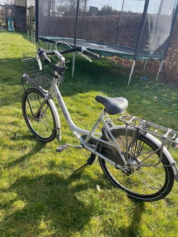 Damesfiets Moederfiets gazelle beschikbaar voor biedingen