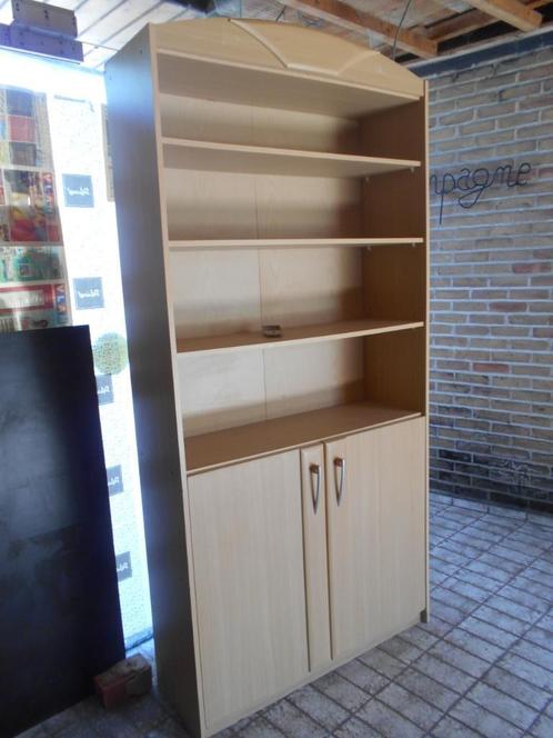 GRAND MEUBLE 4 ETAGERES + 2 PORTES, Huis en Inrichting, Kasten |Televisiemeubels, Gebruikt, Ophalen