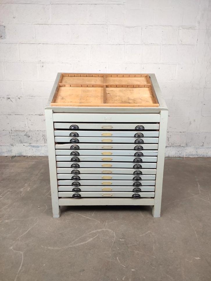 Antieke houten letterkast, Huis en Inrichting, Kasten | Ladekasten, Zo goed als nieuw, Ophalen