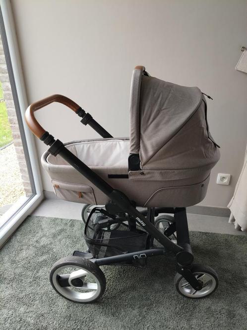 Kinderwagen Mutsy Nio met draagbare autostoel, Kinderen en Baby's, Kinderwagens en Combinaties, Zo goed als nieuw, Combiwagen