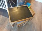 Kindertafel en 2 stoelen, Ophalen, Zo goed als nieuw