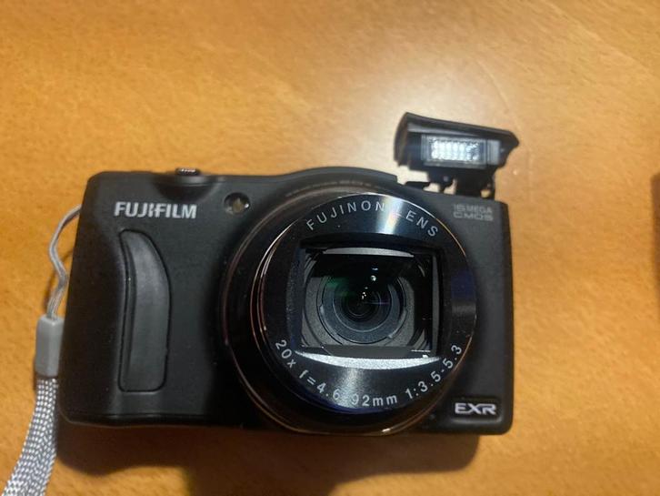 digitale kamera, Audio, Tv en Foto, Fotocamera's Digitaal, Zo goed als nieuw, Compact, Fuji, 8 keer of meer, Ophalen of Verzenden