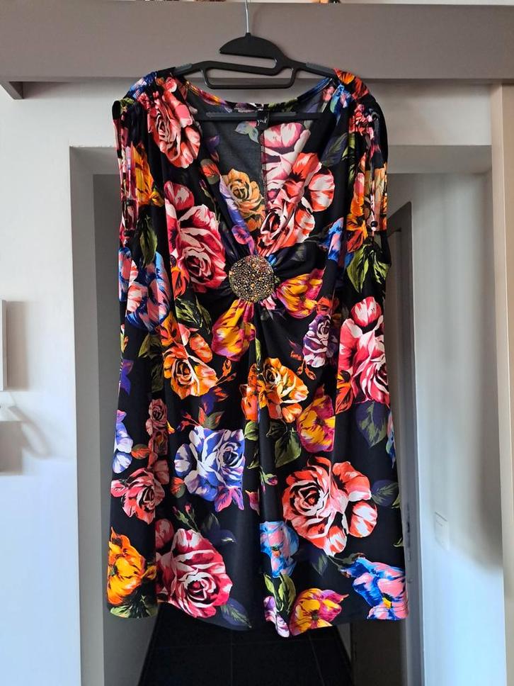 Yoek, tuniek met bloemen print, oto 74 cm, Vêtements | Femmes, Grandes tailles, Comme neuf, Chemisier ou Tunique, Autres couleurs