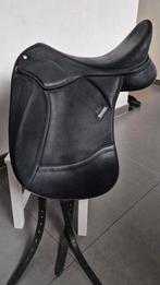 Wintec Pro Dressuurzadel 17", Animaux & Accessoires, Chevaux & Poneys | Selles, Enlèvement, Comme neuf