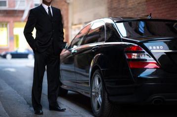 Prestige Chauffeur Service “Jouw chauffeur, jouw rit. beschikbaar voor biedingen