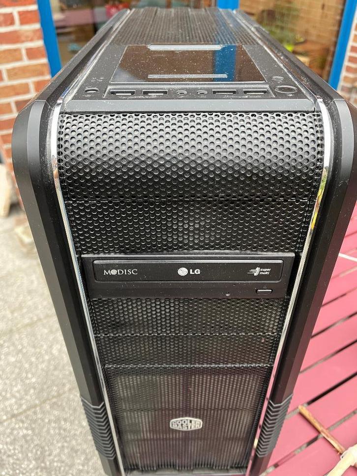 Desktop pc (functioneert; of voor wisselstukken), Computers en Software, Desktop Pc's, Gebruikt, 3 tot 4 Ghz, SSD, 16 GB, Met videokaart
