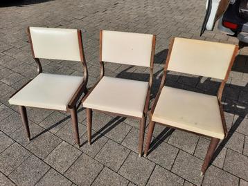 3 vintage mid century stoelen beschikbaar voor biedingen