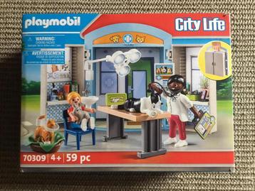 Playmobil City Life, doos 70309 disponible aux enchères