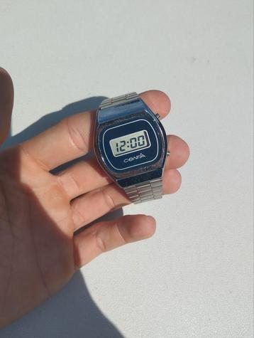 Centia Quartz Retro digitaal horloge-vintage look beschikbaar voor biedingen