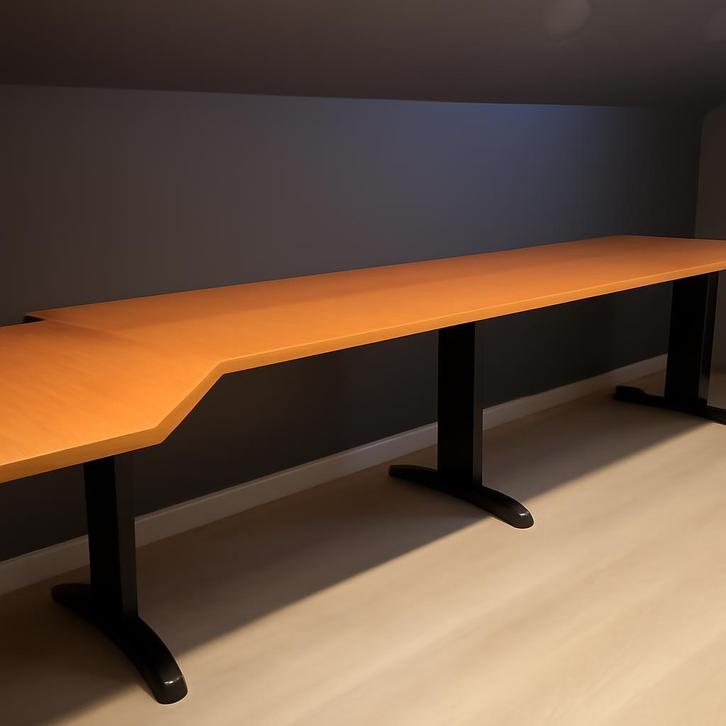 Bureau, Huis en Inrichting, Bureaus, Zo goed als nieuw, Bureau, Ophalen