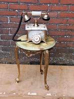 Marmeren tafeltje met telefoon, Antiek en Kunst, Antiek | Keukengerei, Ophalen of Verzenden