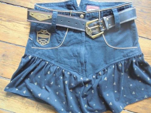 Ensemble vintage (mini-jupe, ceinture, chemise) Lurdes Berga, Vêtements | Femmes, Packs de vêtements pour femmes, Comme neuf, Taille 36 (S)