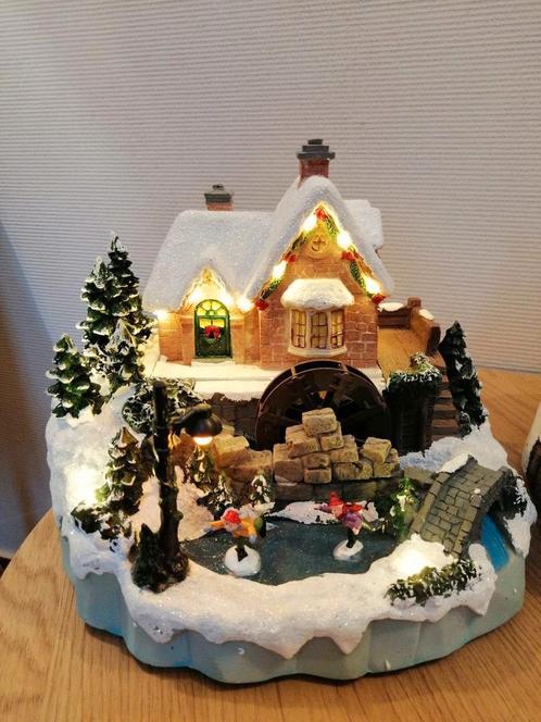 Lot de deux maisons de Noël lumineuses, Diversen, Kerst, Zo goed als nieuw, Ophalen