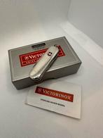 Victoirinox classic SD sterling silver, Collections, Enlèvement ou Envoi, Neuf