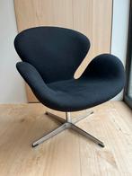 Swan Chair loungestoel – Arne Jacobsen, Huis en Inrichting, Fauteuils, Ophalen, Gebruikt, Minder dan 75 cm, Metaal