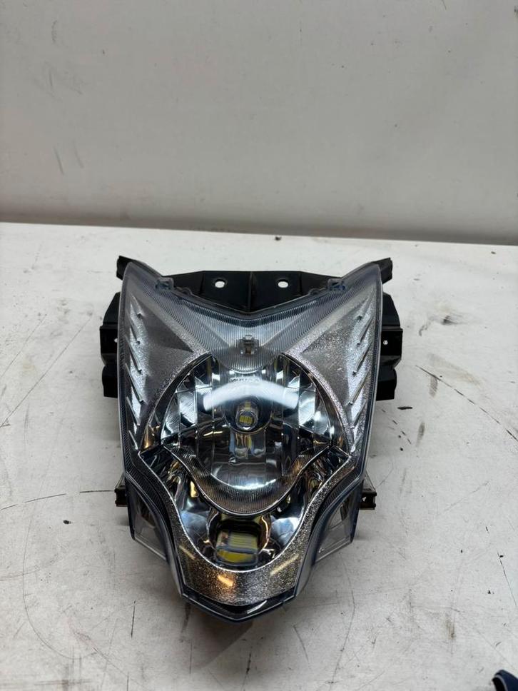 Veel onderdelen Kymco Agility 16+ 125cc 2017, Fietsen en Brommers, Brommeronderdelen | Scooters, Gebruikt, Kymco, Kap, Ophalen of Verzenden