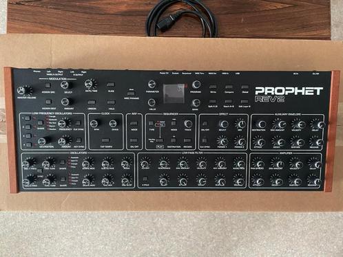 Sequential prophet rev2 16 voice desktop, Muziek en Instrumenten, Synthesizers, Zo goed als nieuw, Ophalen of Verzenden