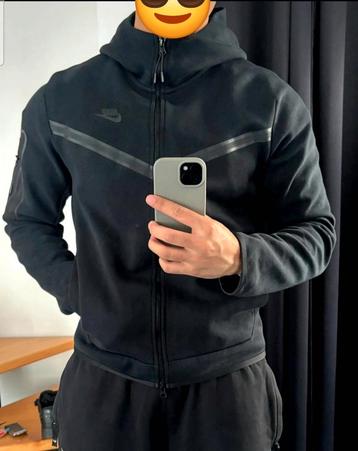 Nike Tech Fleece Original Product – Perfekte Outfit  beschikbaar voor biedingen