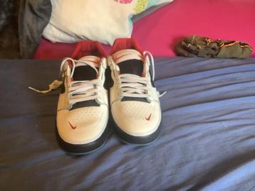 nike sb ishod premium schoen (white black university red) beschikbaar voor biedingen
