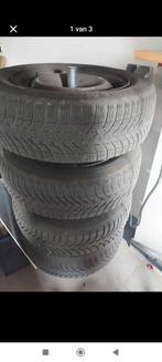 Winterbanden op velgen  Michelin 185/65R15  88T met staander, Autos : Pièces & Accessoires, Pneus & Jantes, Enlèvement, Pneus hiver