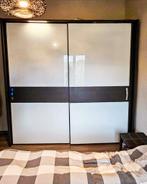 Kleerkast van glas en hout met LED, Ophalen, Zo goed als nieuw, Glas