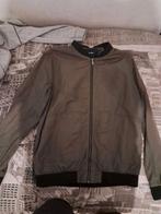 Kakigroene jas maat M (prijs bespreekbaar), Ophalen, Zo goed als nieuw