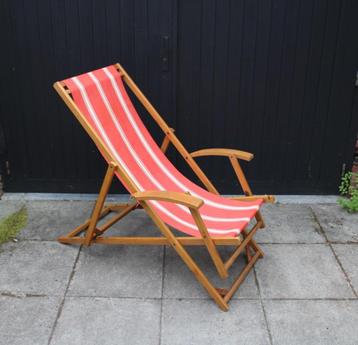 vintage strandstoel beschikbaar voor biedingen