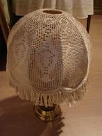 vintage: handmade lampekap:haakwerk, Huis en Inrichting, Lampen | Lampenkappen, Ophalen, Crème, Rond, Zo goed als nieuw