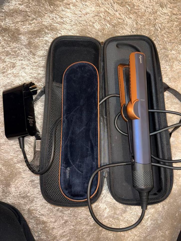 Dyson Airstrait, Elektronische apparatuur, Persoonlijke Verzorgingsapparatuur, Zo goed als nieuw, Ophalen of Verzenden