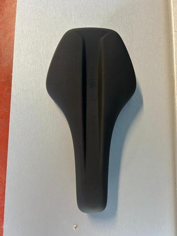 Zadel beschikbaar voor biedingen