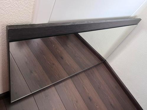 Mooie spiegel met donker houten frame – 110 x 67 cm, Huis en Inrichting, Woonaccessoires | Spiegels, Zo goed als nieuw, 100 tot 125 cm