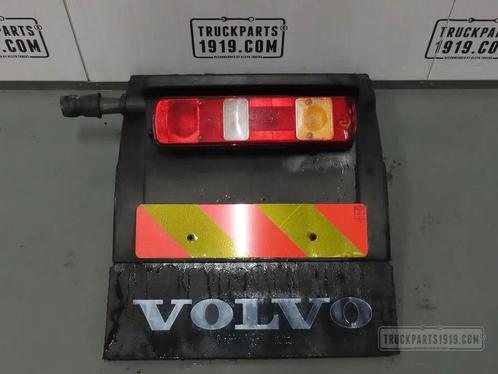 Volvo 22087691 |  Spatbord achter Re. achter Vol, Auto-onderdelen, Vrachtwagen-onderdelen, Volvo, Carrosserie en Plaatwerk, Gebruikt