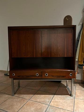 Bar Cabinet by Alfred Hendrickx disponible aux enchères